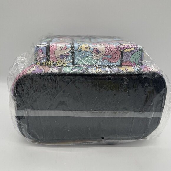 GROTTO TREASURES EXCLUSIVE - DISNEY THE LITTLE MERMAID COMIC AOP‎ MINI BACKPACK main image 7